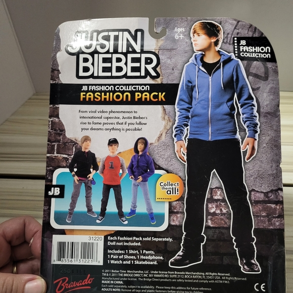Justin Bieber Fashion Doll ~ Clothing ~ Clothes For Justin Bieber Doll - Picture 3 of 3